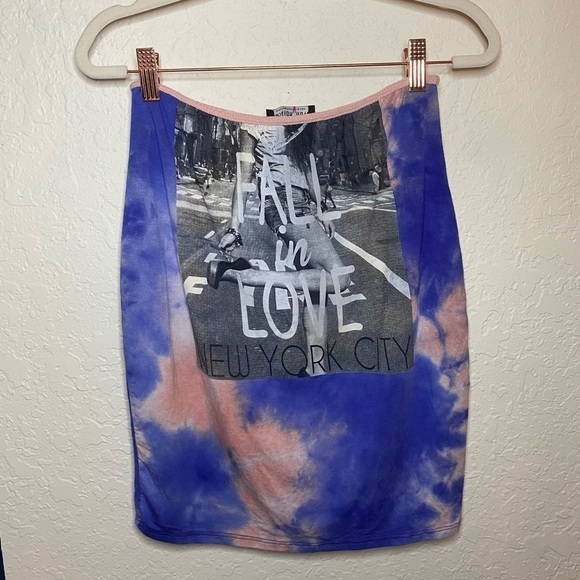 Graphic Fashion Nova Skirt Size M - Picture 1 of 6